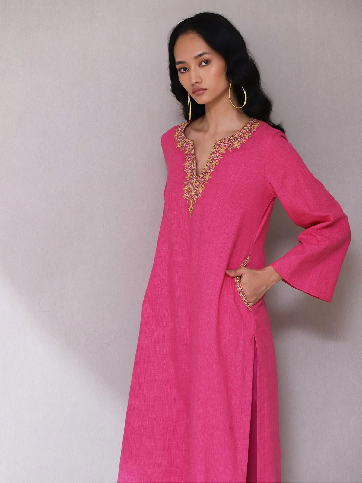 Sukeerthi pink - pure handloom cotton suit set in pink main image 1
