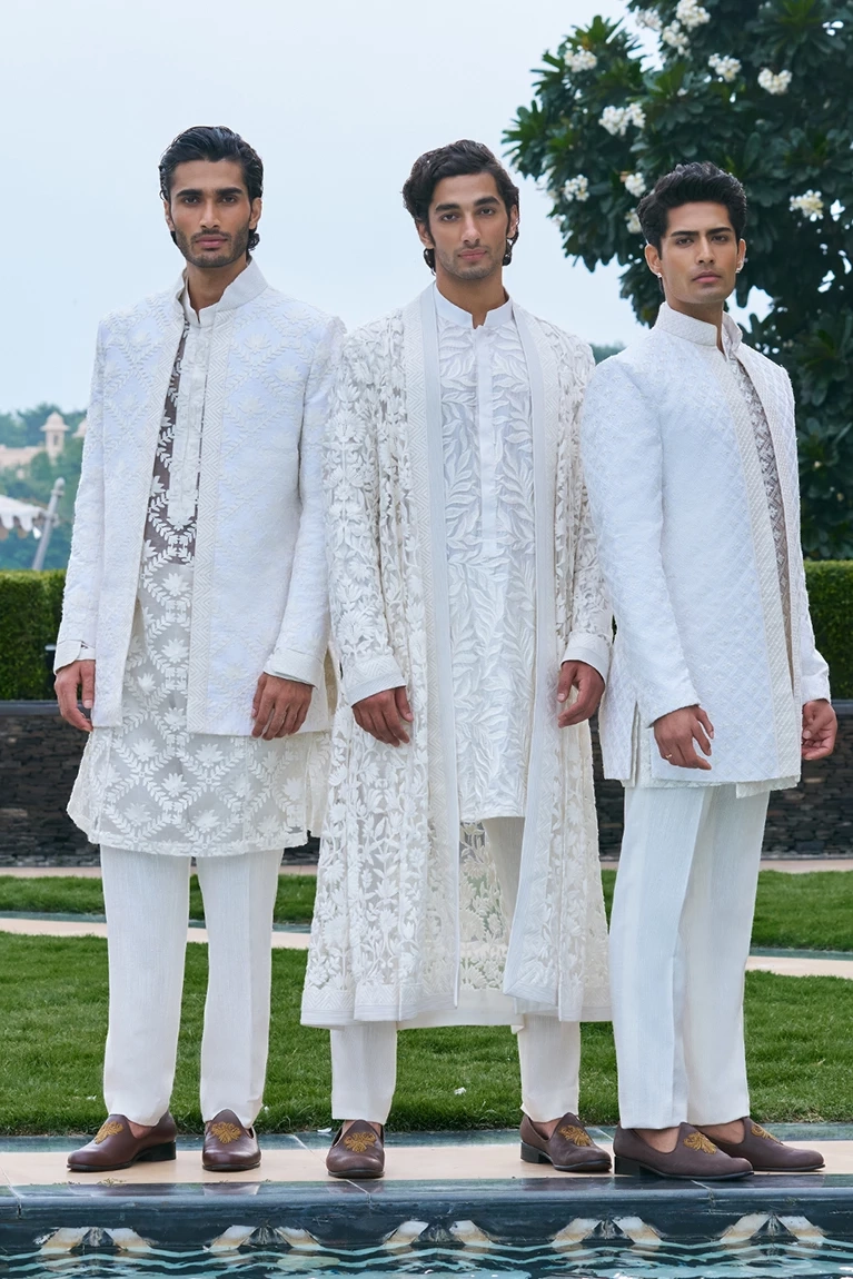 Indo western dresses for mens by manish malhotra best sale