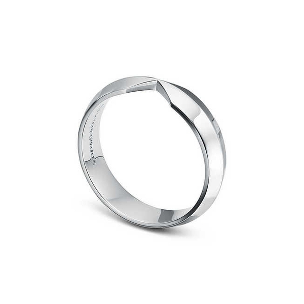 Nesting Wide Band Ring
