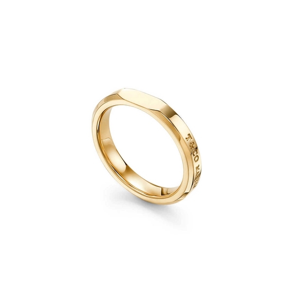 Makers Narrow Slice Ring in 18k Gold