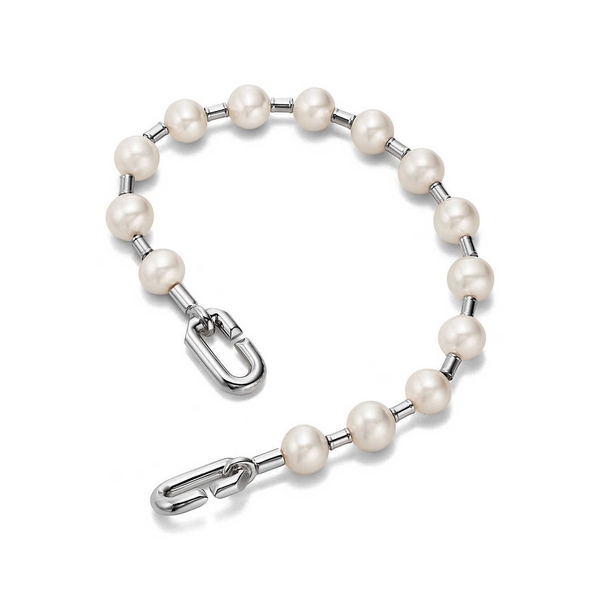 Freshwater Pearl Bracelet in Sterling Silver