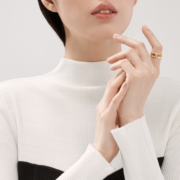 True 8 mm Ring in 18k Gold