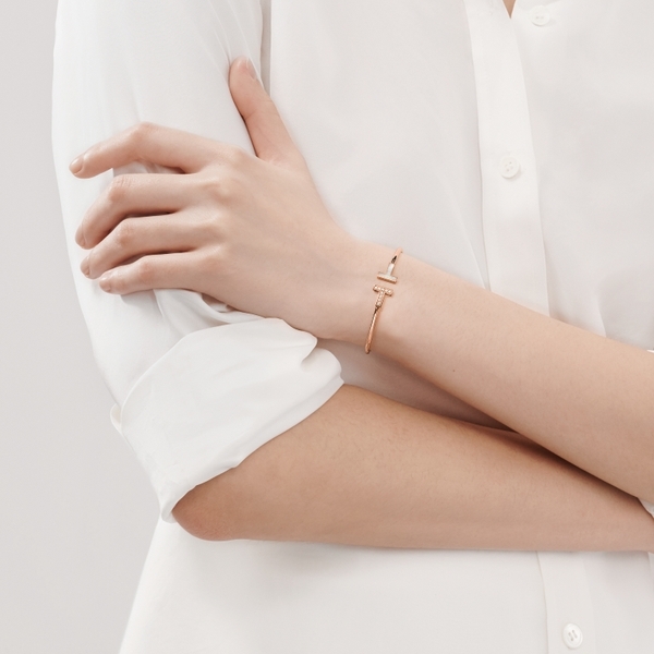 Diamond and Mother-of-pearl Wire Bracelet