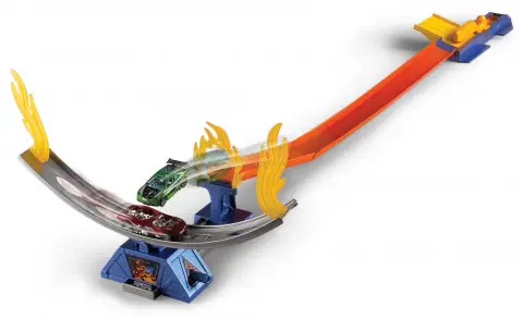 Hot Wheels Daredevil Crash Track Set - Ultimate Speed and Stunt Action, 5Yrs & Above