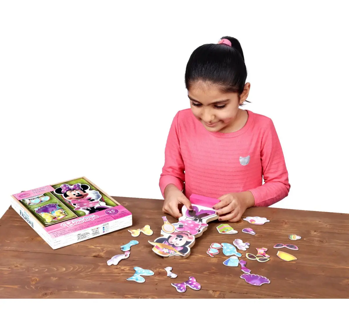 Skoodle Disney Magnetic with Dress Up Doll Minnie, 36M+
