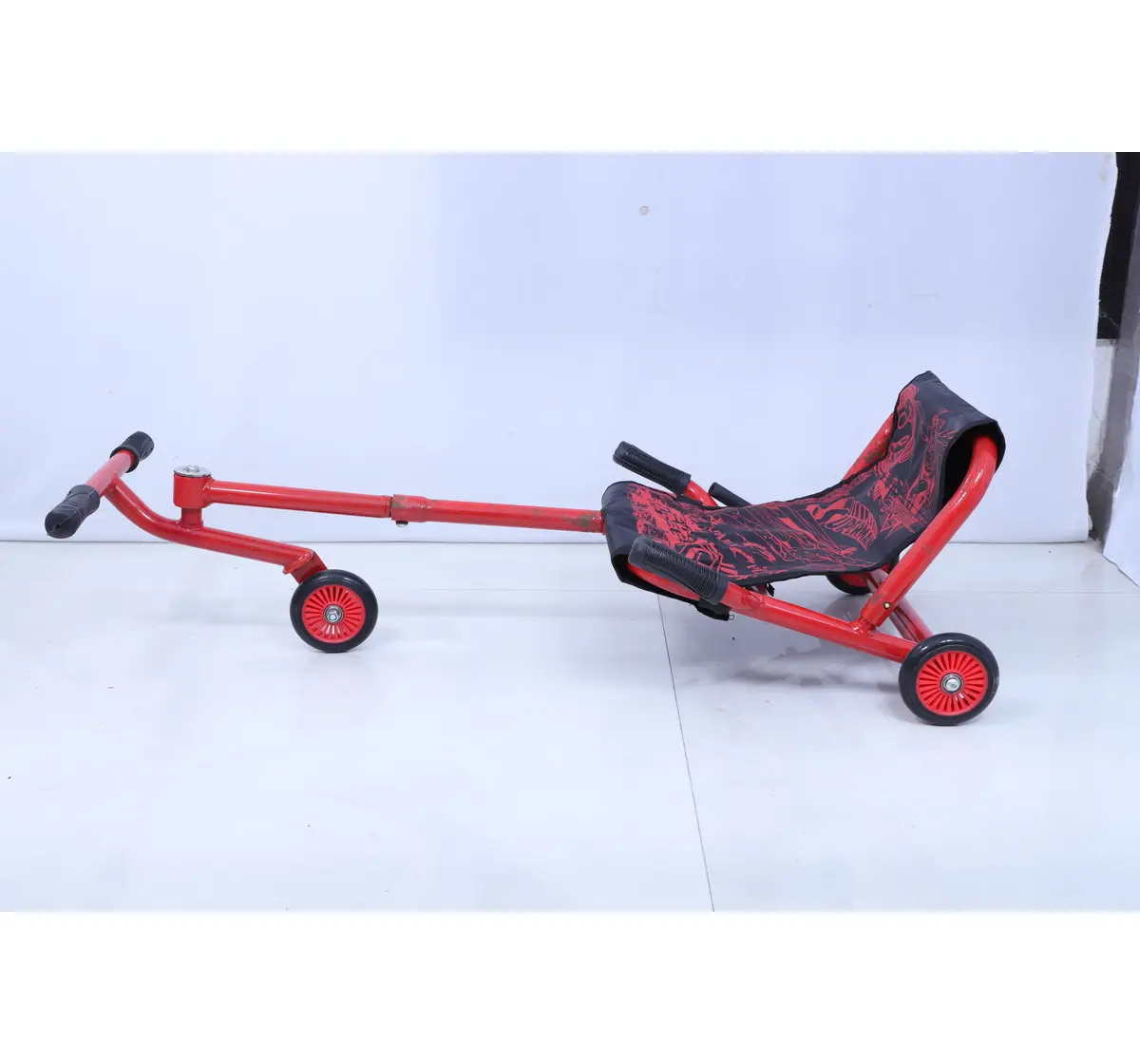 Toyzone Superman Wave Roller 51657 Red, 3Y+