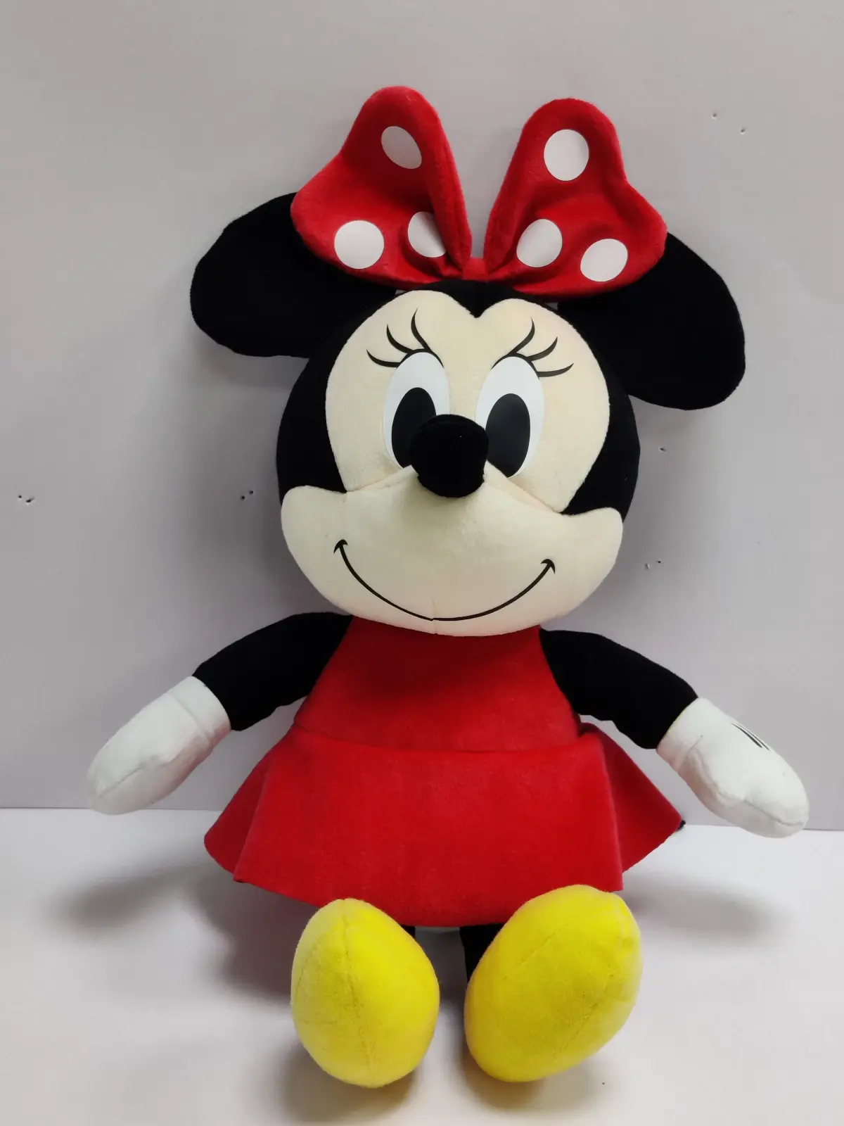 Minnie Mouse | Accessories | 22 Minnie Mouse Plush Purse And Mini Pillow  Pet | Poshmark