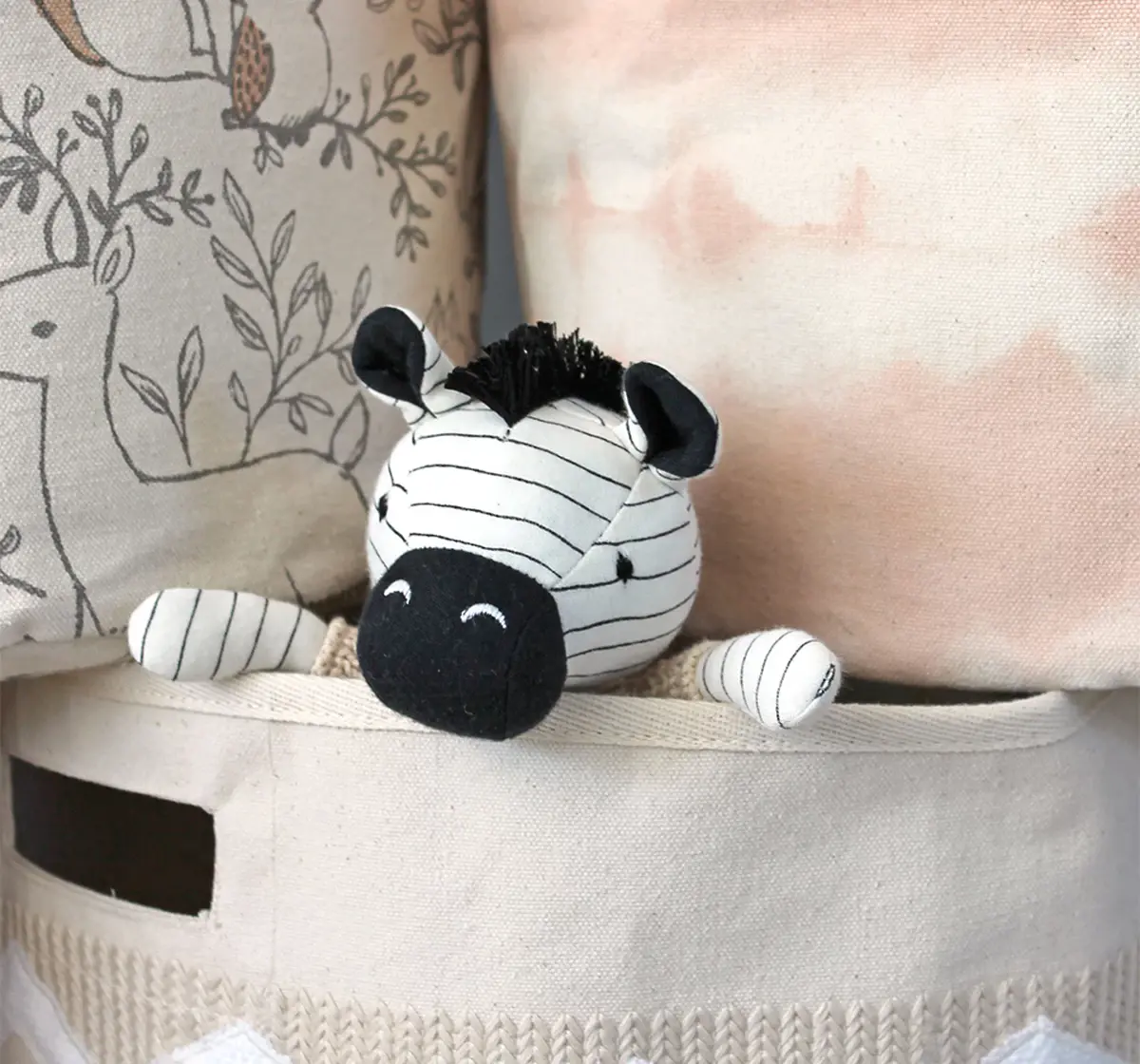 Crane Baby Zulu Zebra Plush Toy0Y+ White