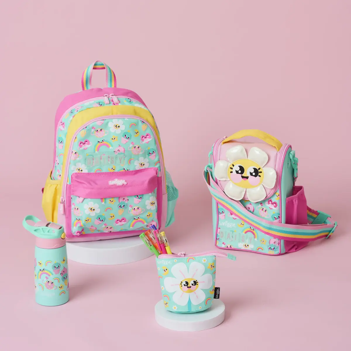 Smiggle Movin' Lunch Box Bento, Medium, Mint, 3Y+