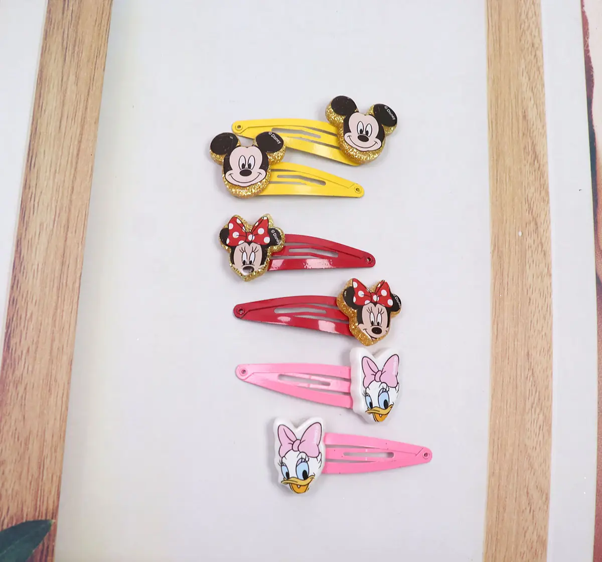 Li'l Diva Disney Mickey, Minnie and Daisy Hair Clips Pack of 6 For Girls Ages 3Y+, Multicolour