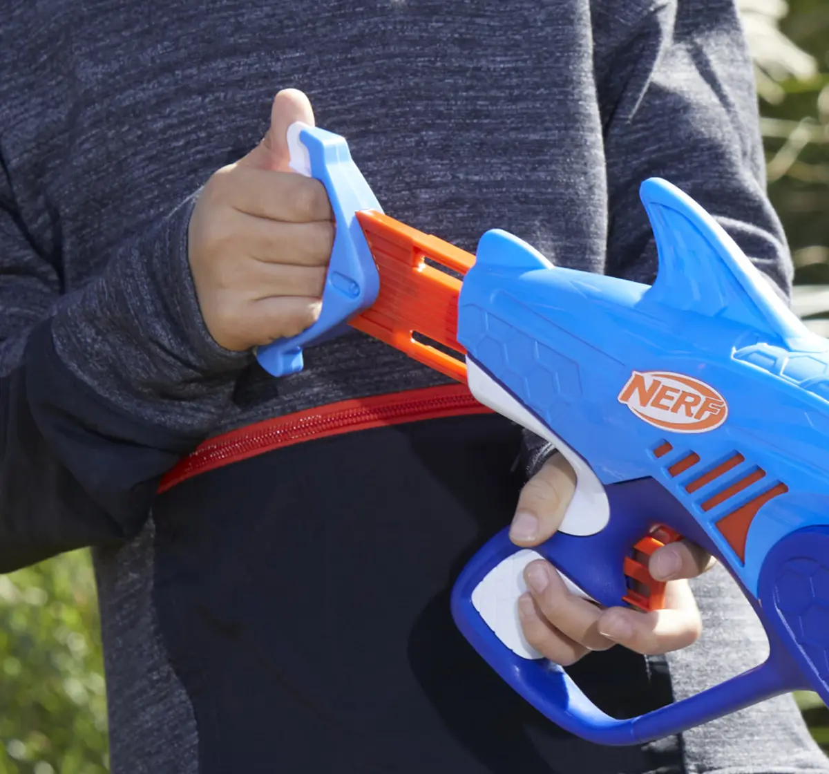 Nerf Junior Wild Sharkfire, 8 Nerf Elite Darts, 6Y+