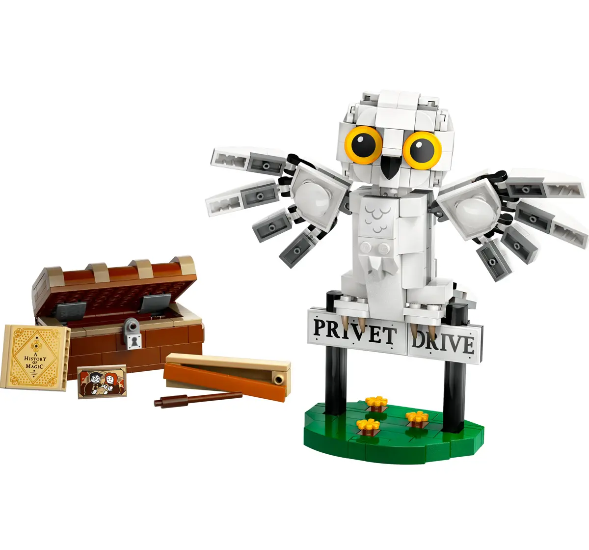 LEGO Harry Potter Hedwig at 4 Privet Drive 76425 (1212 Pieces)