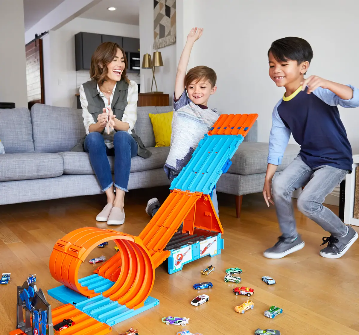 Hot wheels track race crate on sale