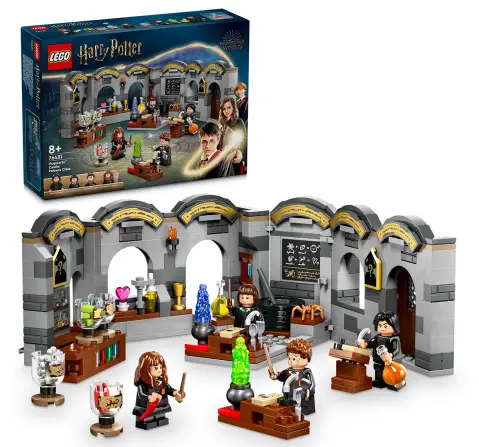 LEGO Harry Potter Hogwarts Castle: Potions Class 76431 (397 Pieces)