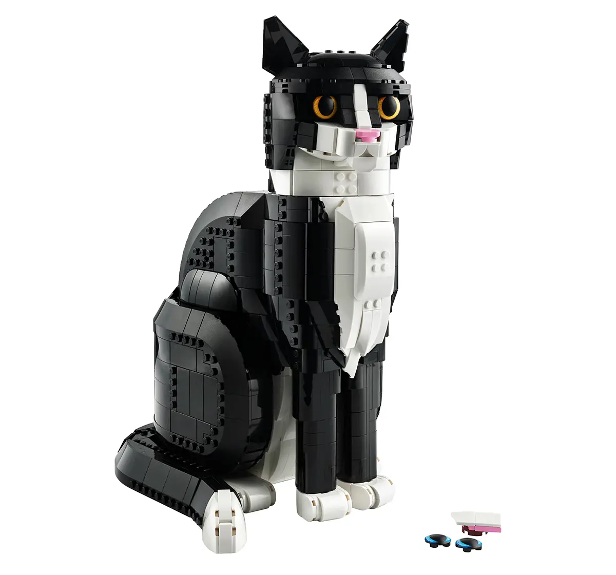 LEGO Ideas Tuxedo Cat, Gift Idea For Animal-Lovers 21349 (1710 Pieces)