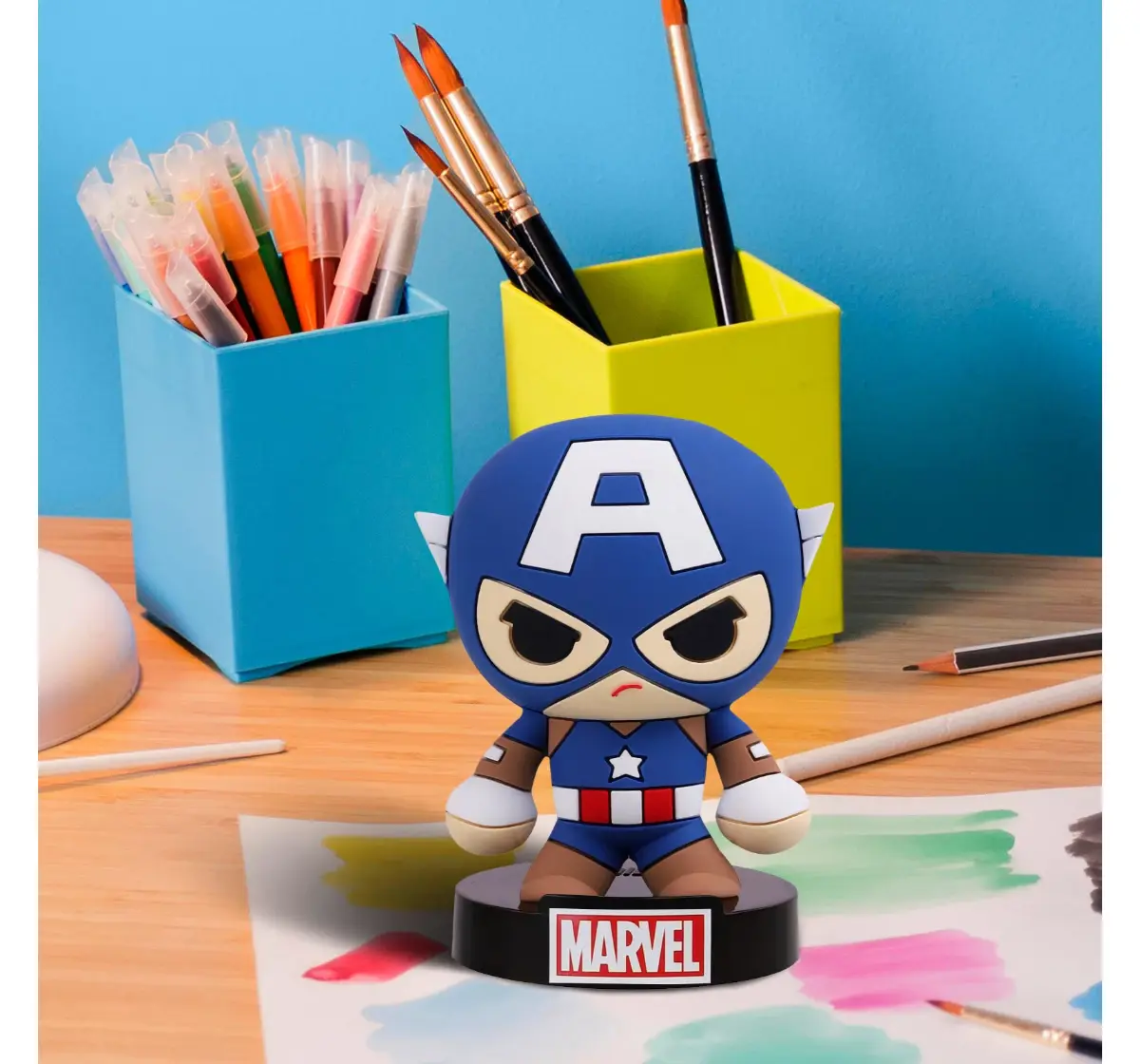 Marvel Captain America 2 in 1 Action Figurine & Keychain, Collectible, 3Y+
