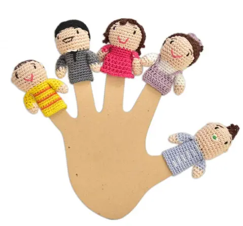 Happy Threads Handcrafted Amigurumi Family Finger Puppets, 3Y+