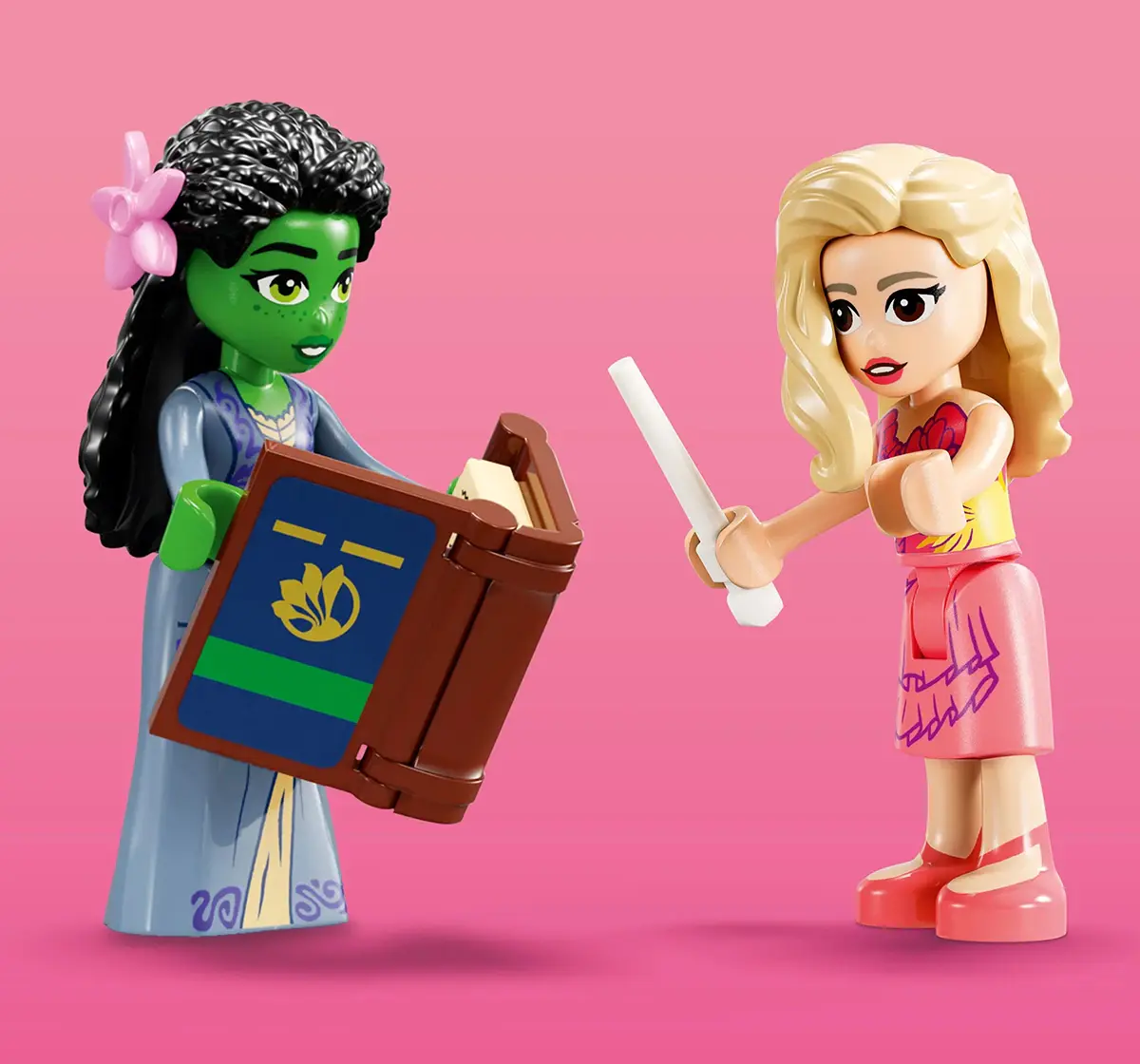 LEGO Wicked Glinda & Elphaba’s Dormitory Collectible Toy Model 75683 (740 Pieces), 8Y+