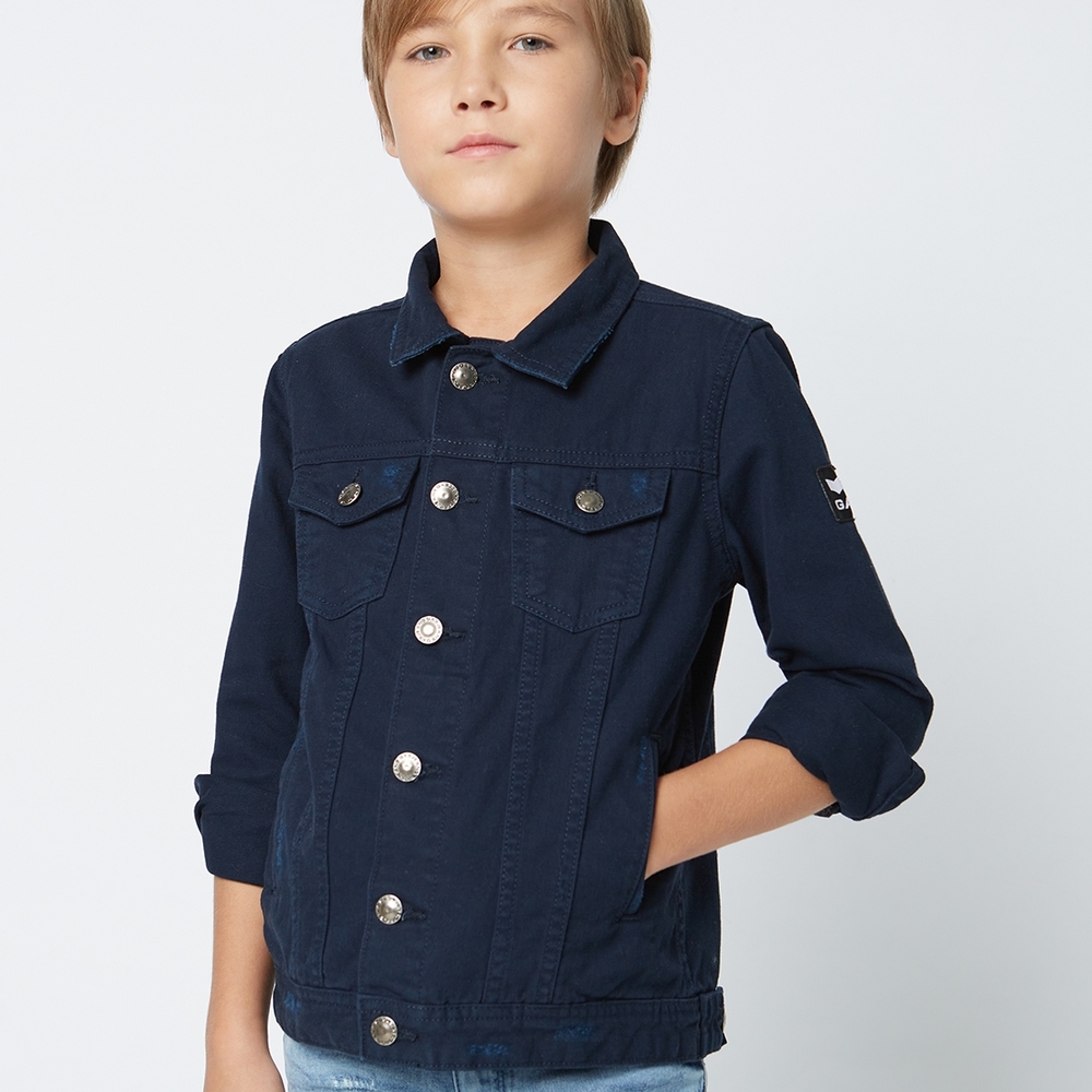 

Gavin Jr IN JACKET