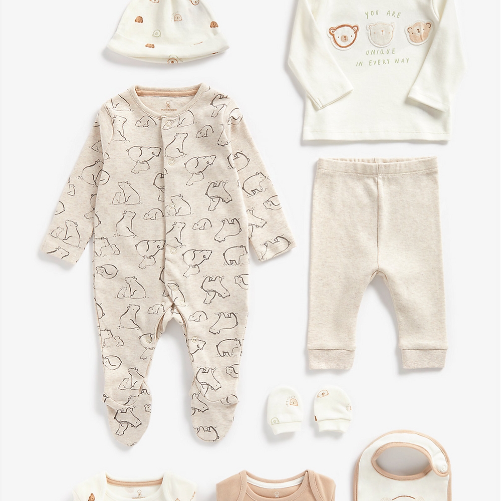 

Unisex Full Sleeves 8 Piece Gift Set -White
