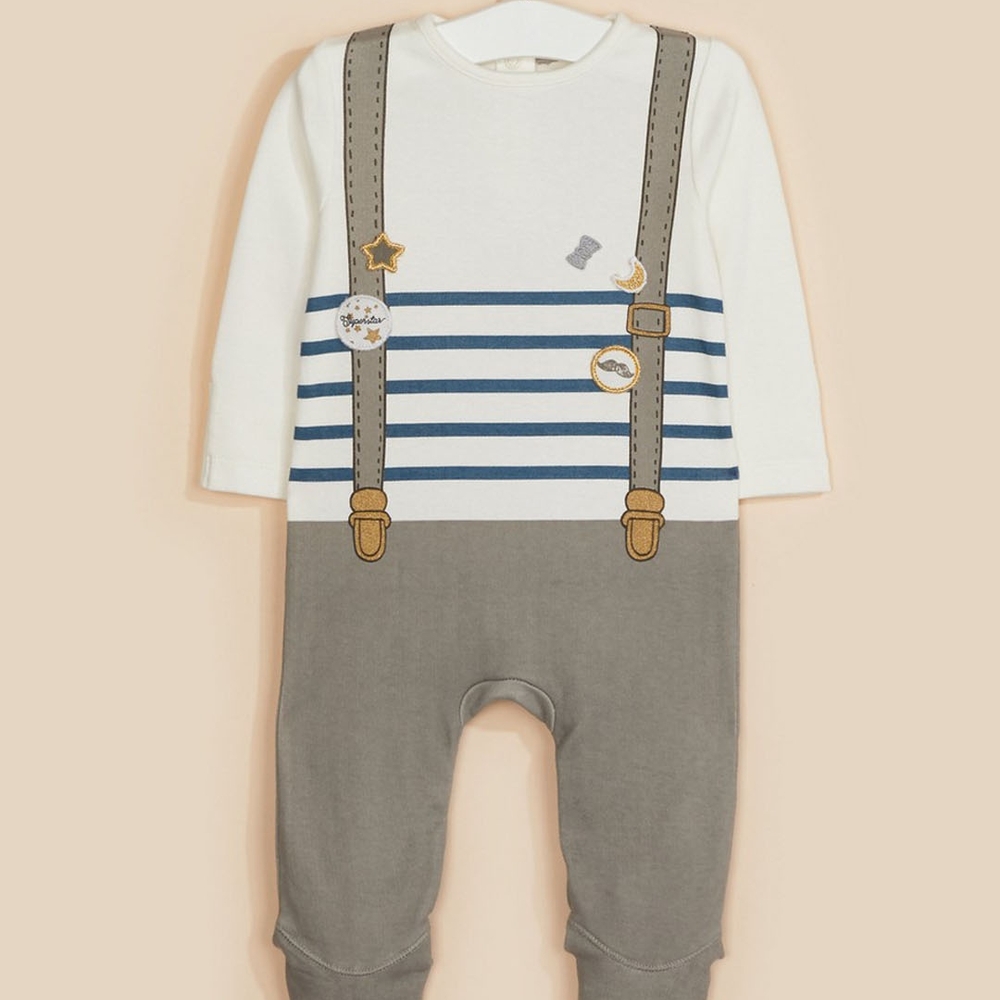 

Badge And Braces Tromp L'Oeil All In One