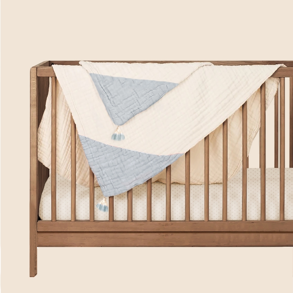 

Abracadabra 4 layer muslin blanket with tassels blue