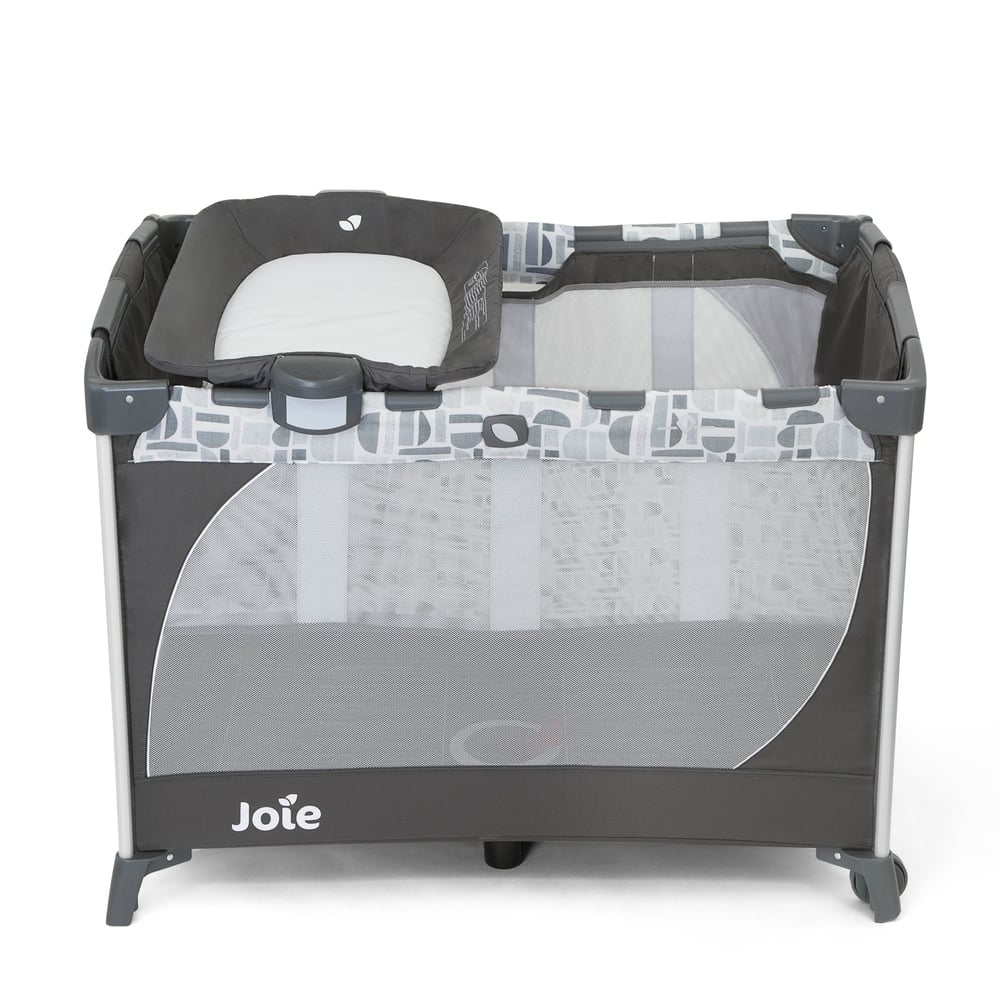 

Joie logan commuter change playpen black&amp white