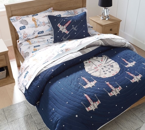 Star Wars Millennium Falcon Quilt & Standard Sham