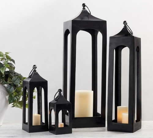 Caleb Handcrafted Metal Indoor/Outdoor Lantern - Black