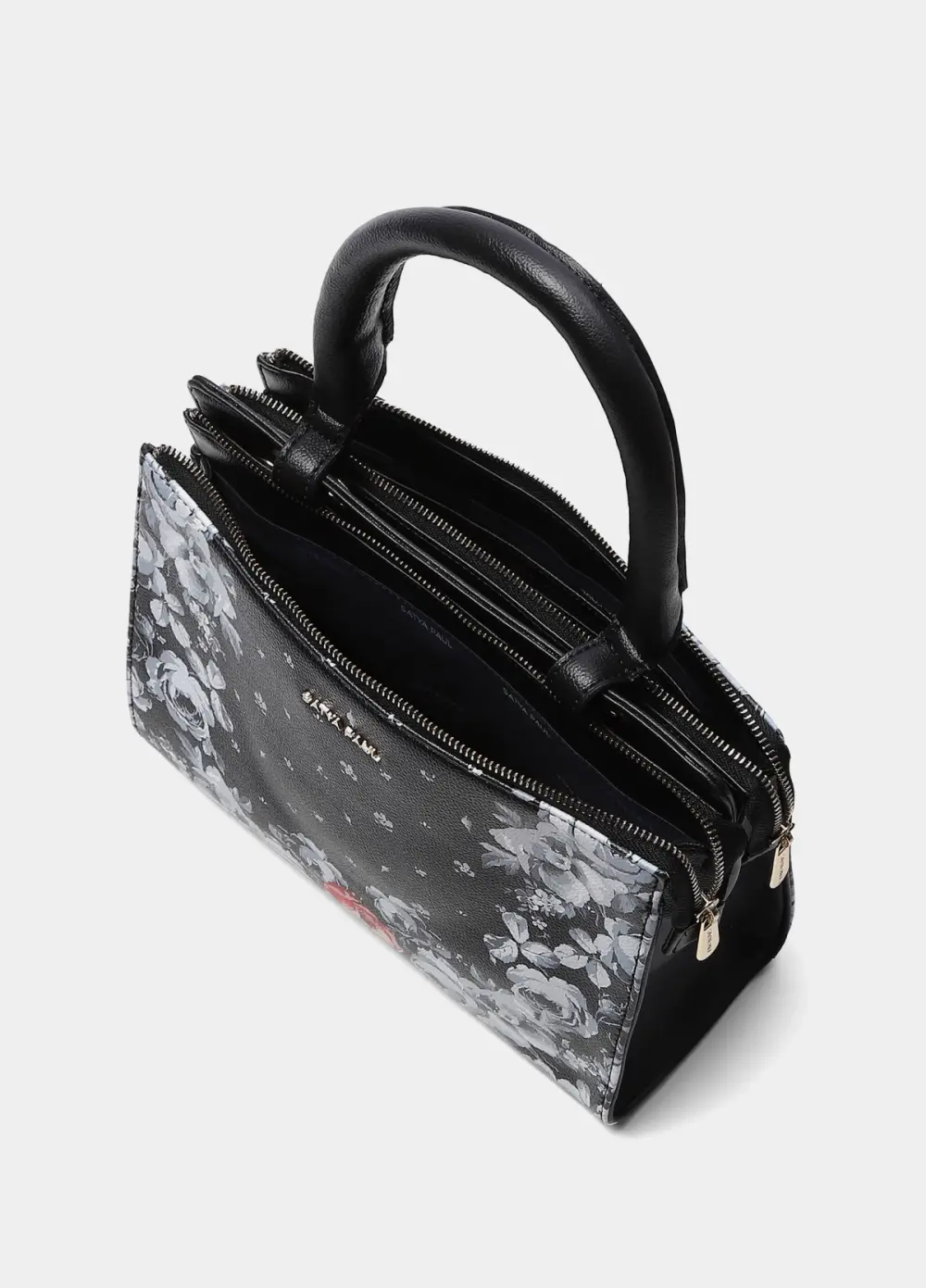 https://cdn.pixelbin.io/v2/black-bread-289bfa/hjn_19/original/product/410480162001/665/410480162001_4_7289.webp