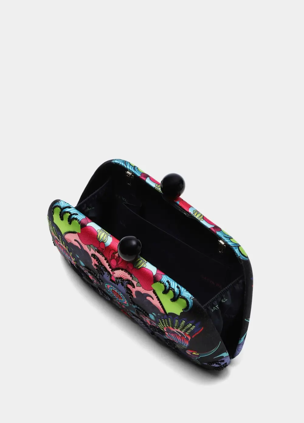 https://cdn.pixelbin.io/v2/black-bread-289bfa/hjn_19/original/product/410480421001/665/410480421001_4_7738.webp