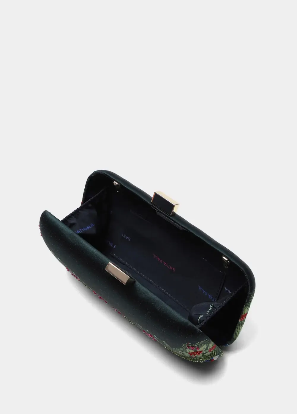 https://cdn.pixelbin.io/v2/black-bread-289bfa/hjn_19/original/product/410480427001/665/410480427001_4_9414.webp
