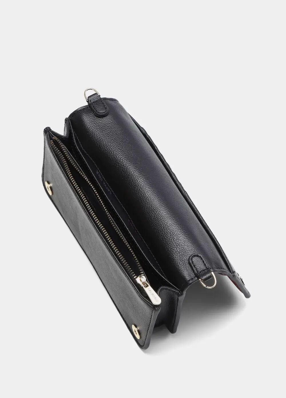 https://cdn.pixelbin.io/v2/black-bread-289bfa/hjn_19/original/product/410480431001/665/410480431001_4_4140.webp