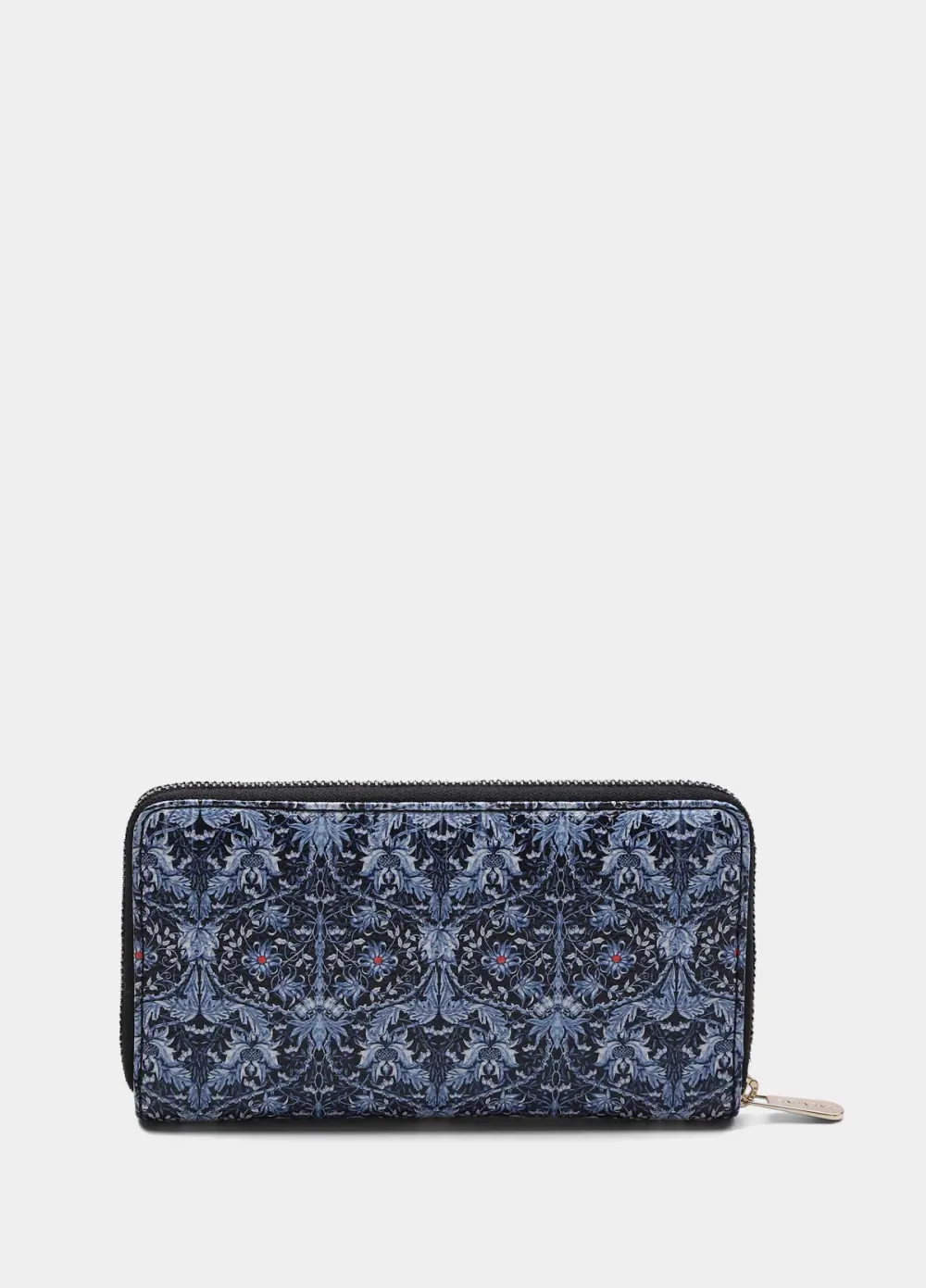 https://cdn.pixelbin.io/v2/black-bread-289bfa/hjn_19/original/product/410480433001/665/410480433001_2_4847.webp