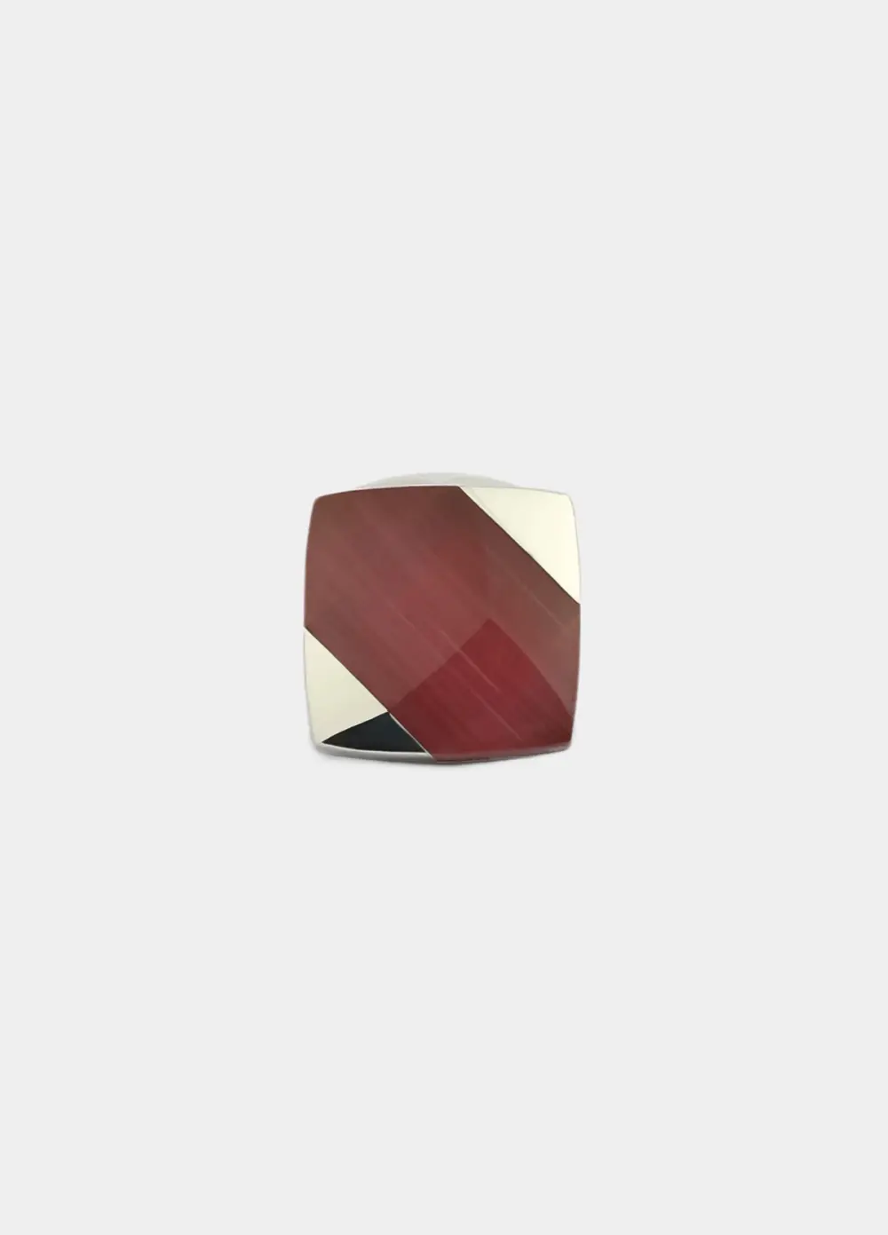 https://cdn.pixelbin.io/v2/black-bread-289bfa/hjn_19/original/product/410481009001/665/410481009001_10_5030.webp