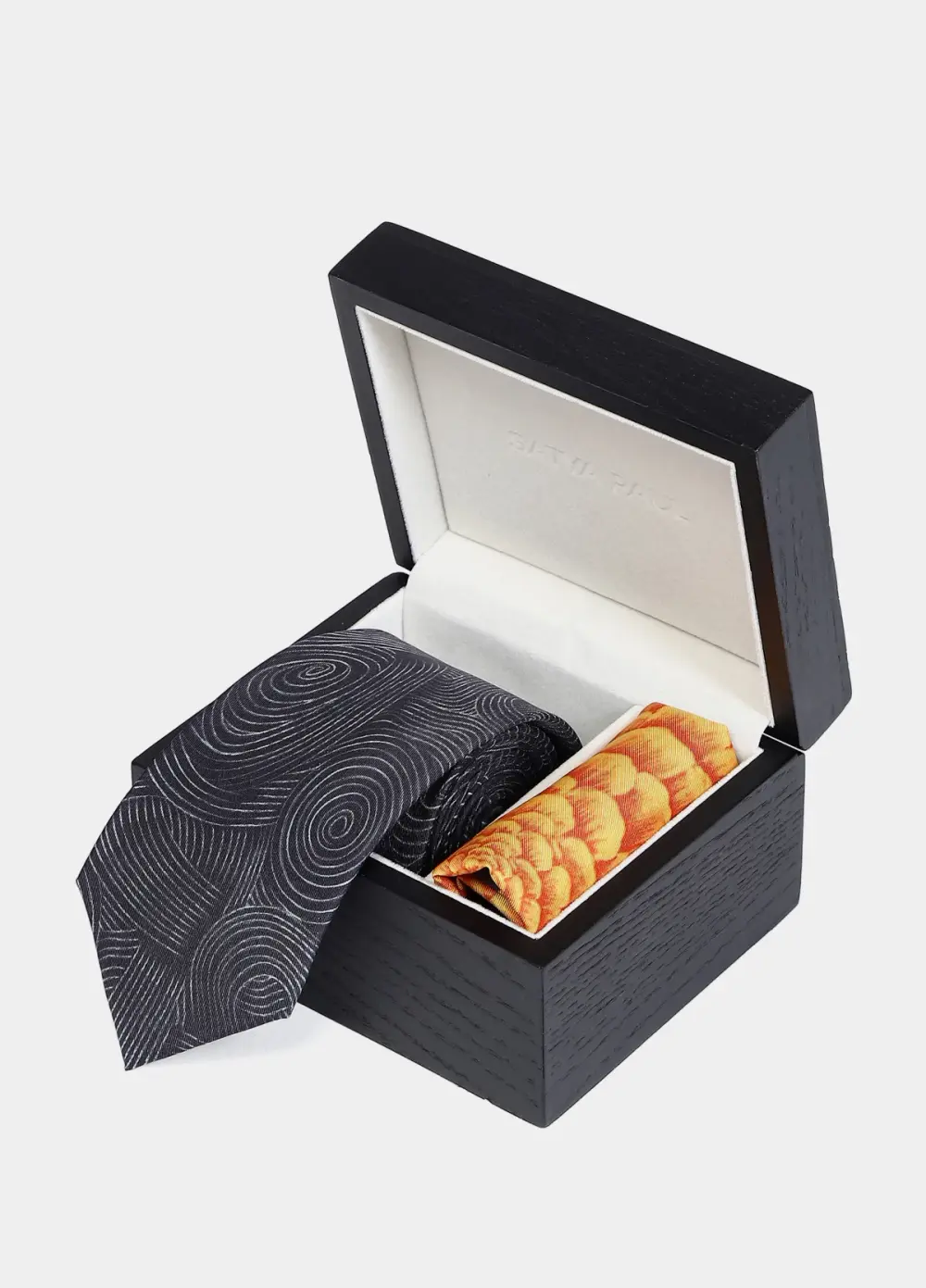 https://cdn.pixelbin.io/v2/black-bread-289bfa/hjn_19/original/product/410481535001/665/410481535001_1_4341.webp