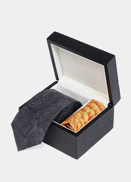 https://cdn.pixelbin.io/v2/black-bread-289bfa/hjn_19/original/product/410481535001/300/410481535001_1_3094.webp