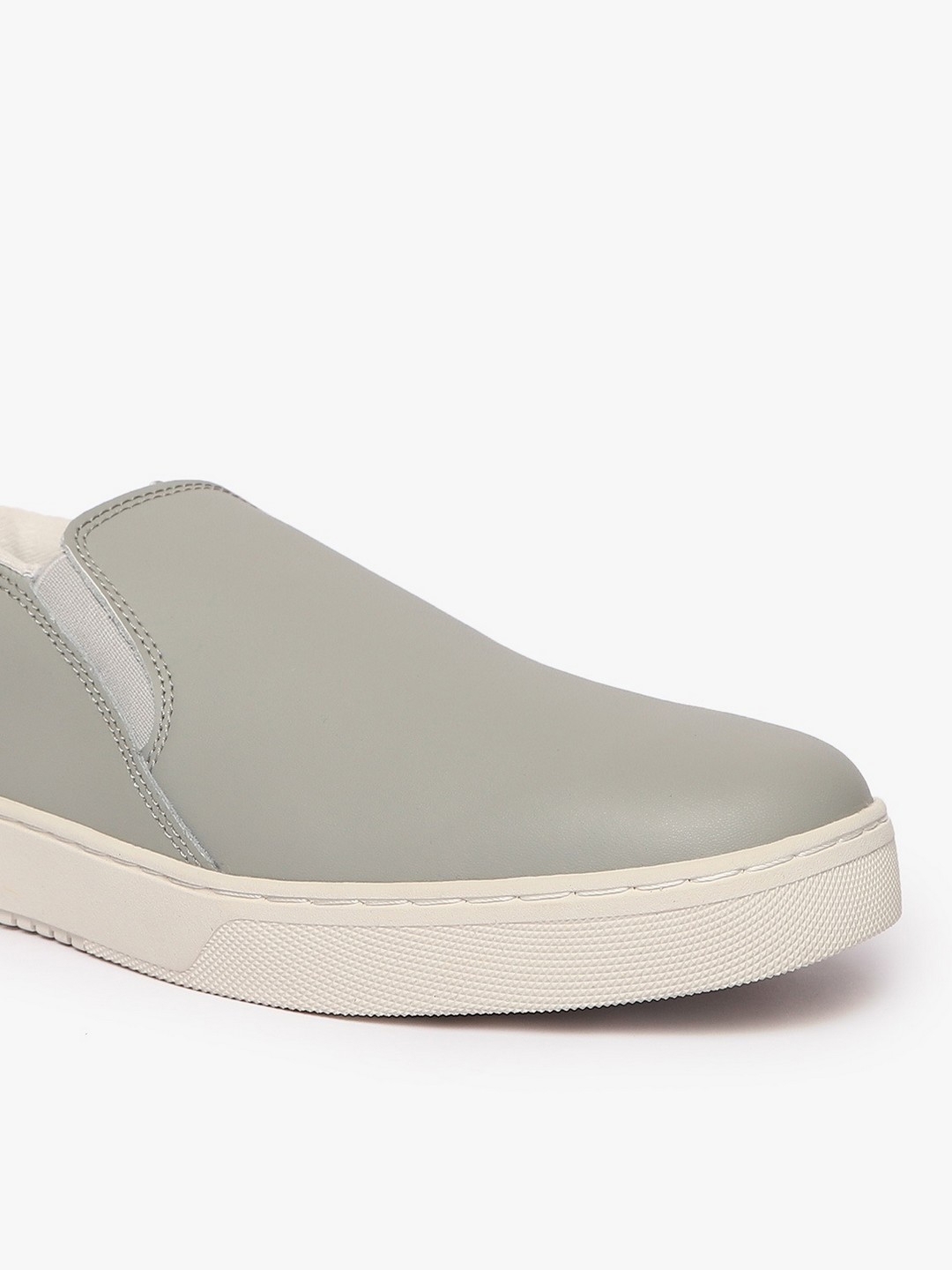 Low-Top Slip-On Casual Shoes