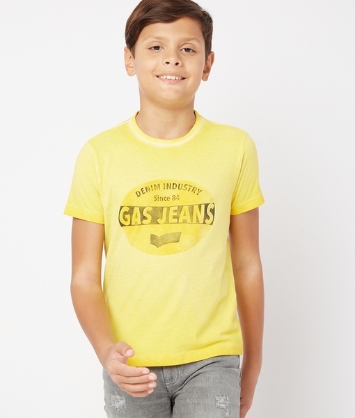 How to Wear a TShirt and Jeans Damn Well From the Guys Who Do It Best  GQ