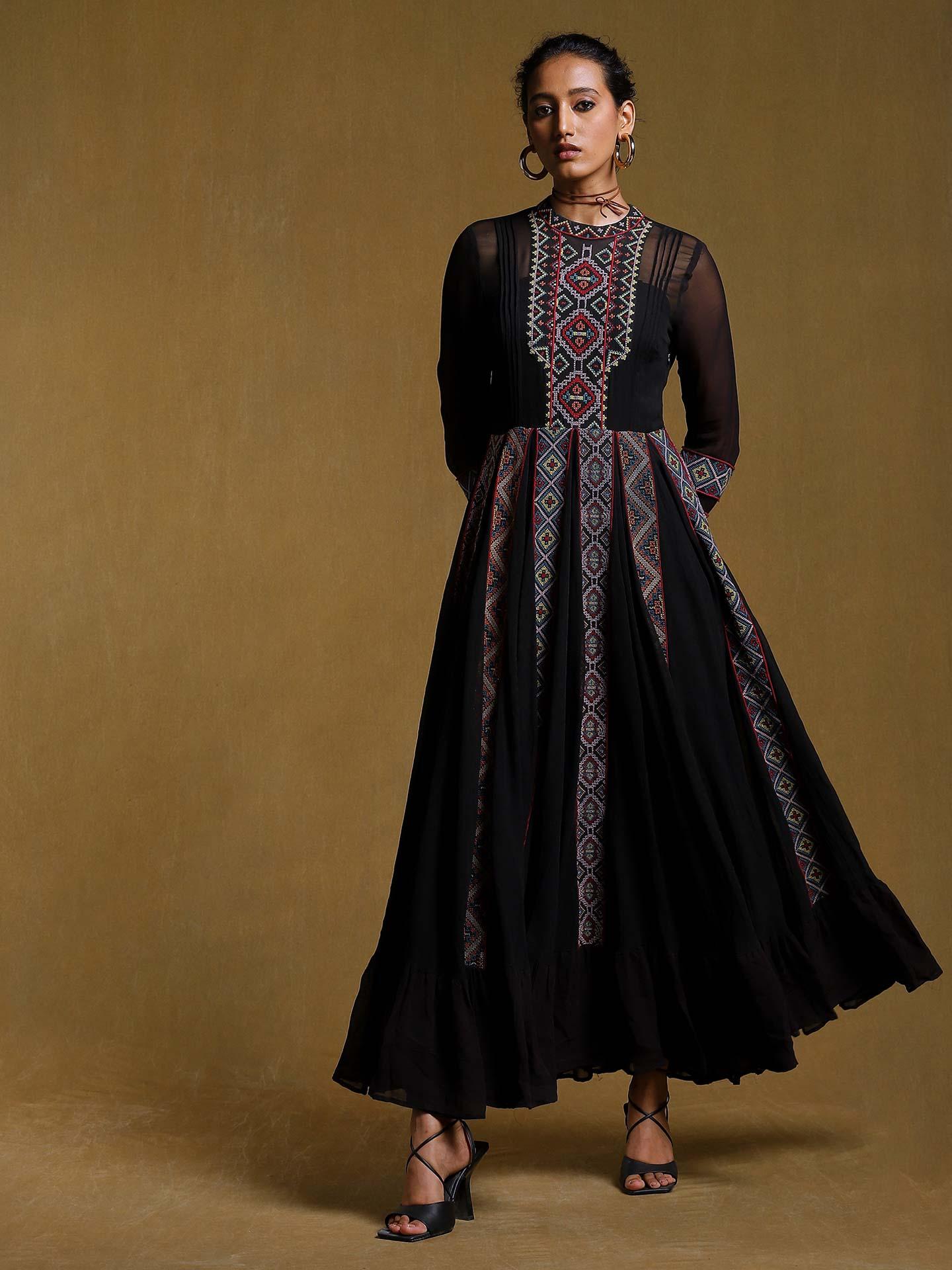 INKA black-geometric long dress