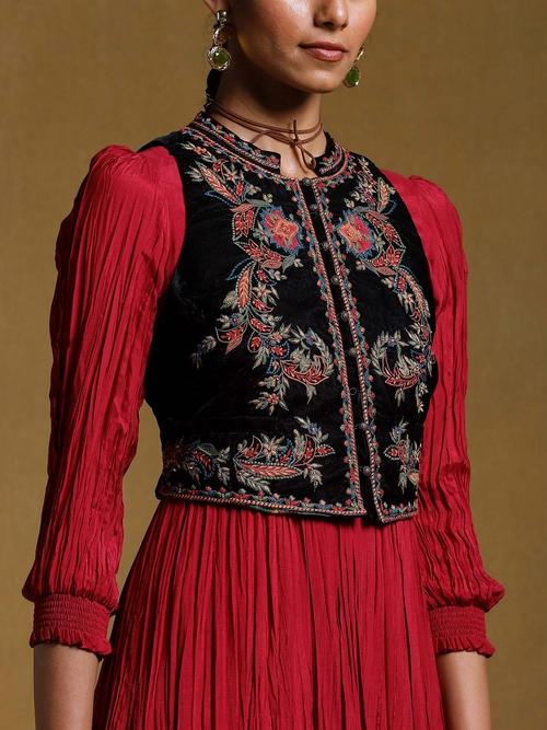 Ritu Kumar クルタセット 刺繍 レッド系 Burgundy Crinkled Dress with Embroidered Jacket