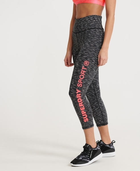 TRAINING ESSENTIAL CAPRI Leggings