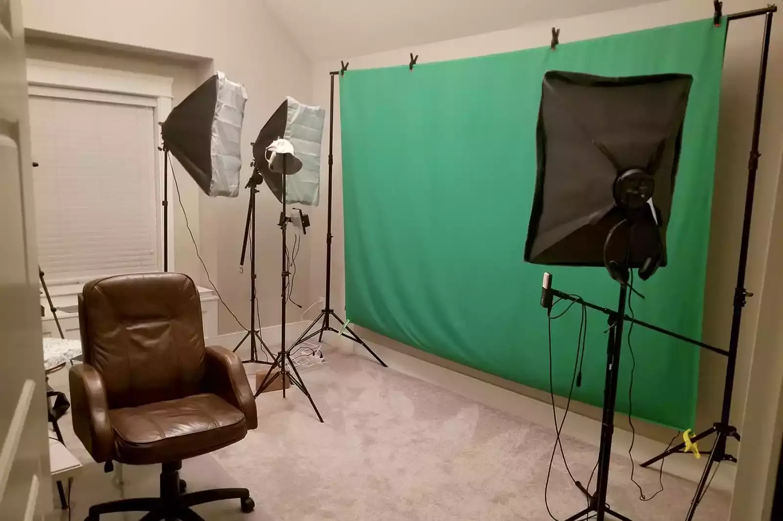 2. DIY Green Screen With Green Cloth