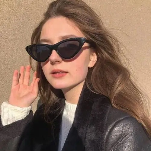 women sample image
