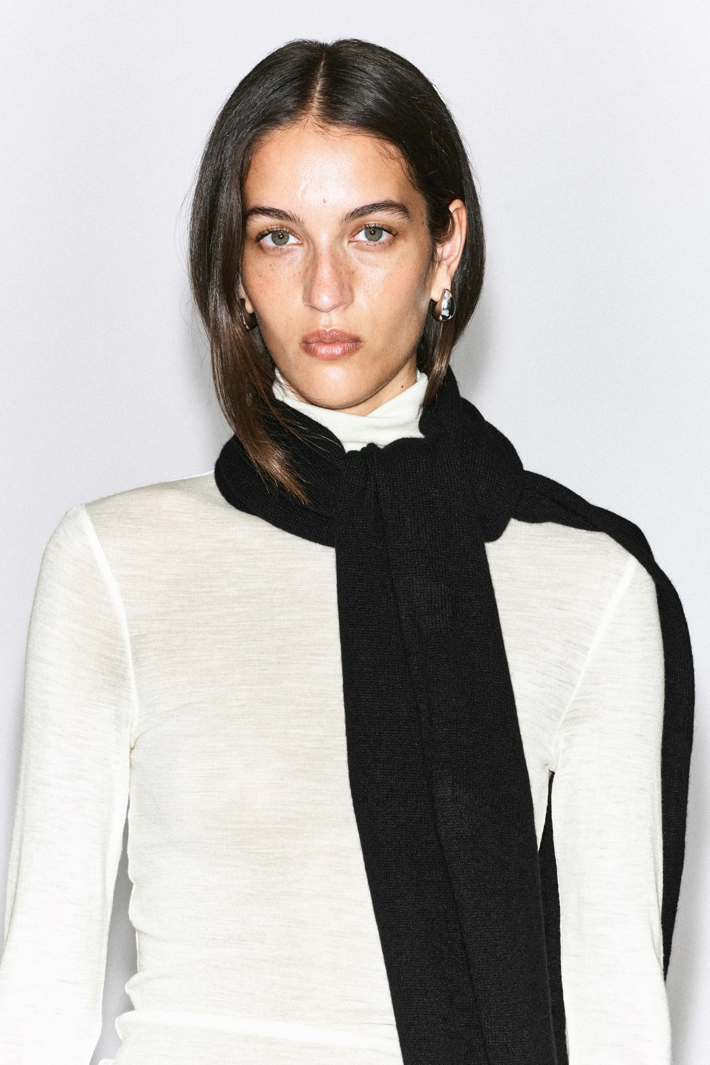 PURE CASHMERE SCARF