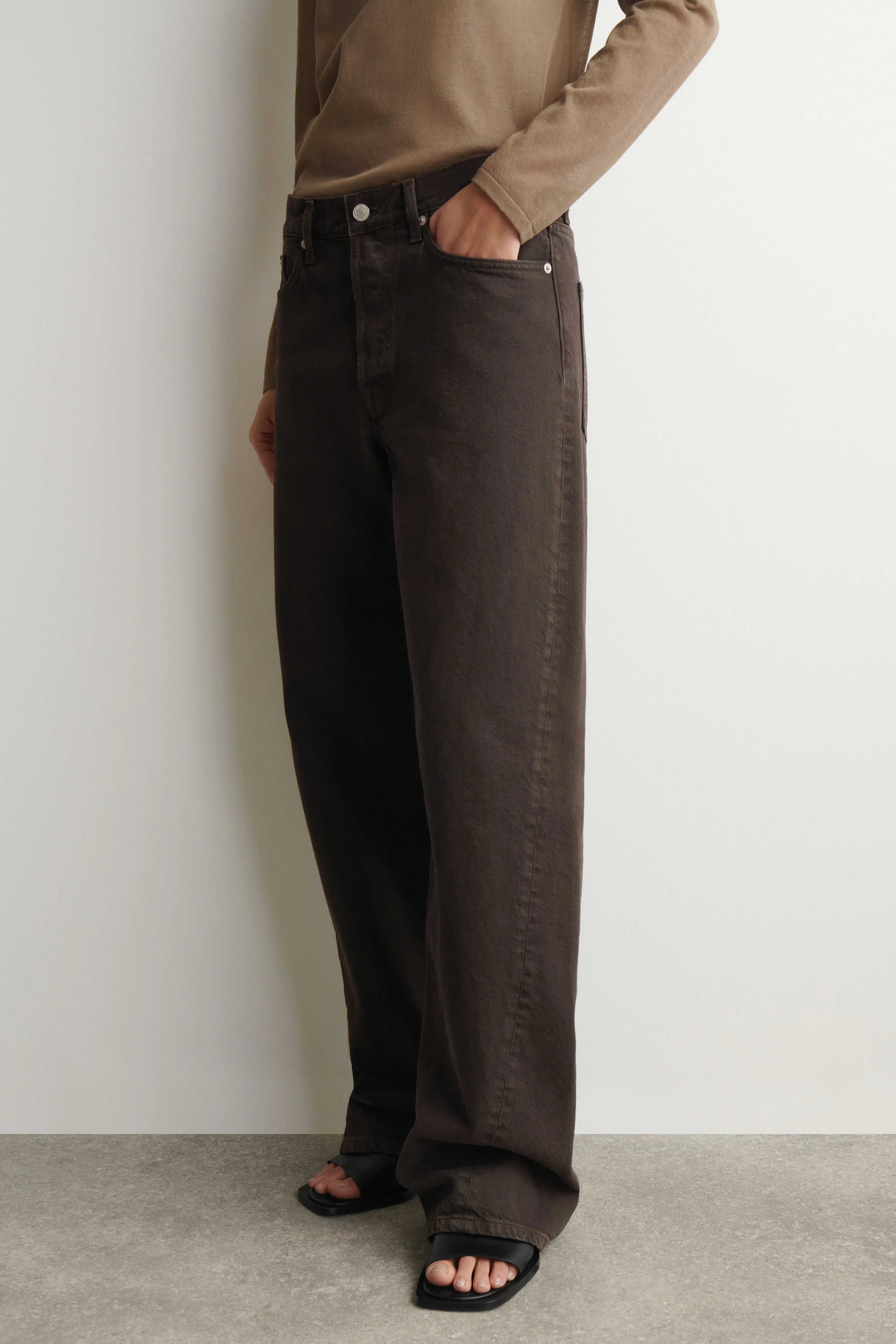 FACADE STRAIGHT-LEG JEANS - 4