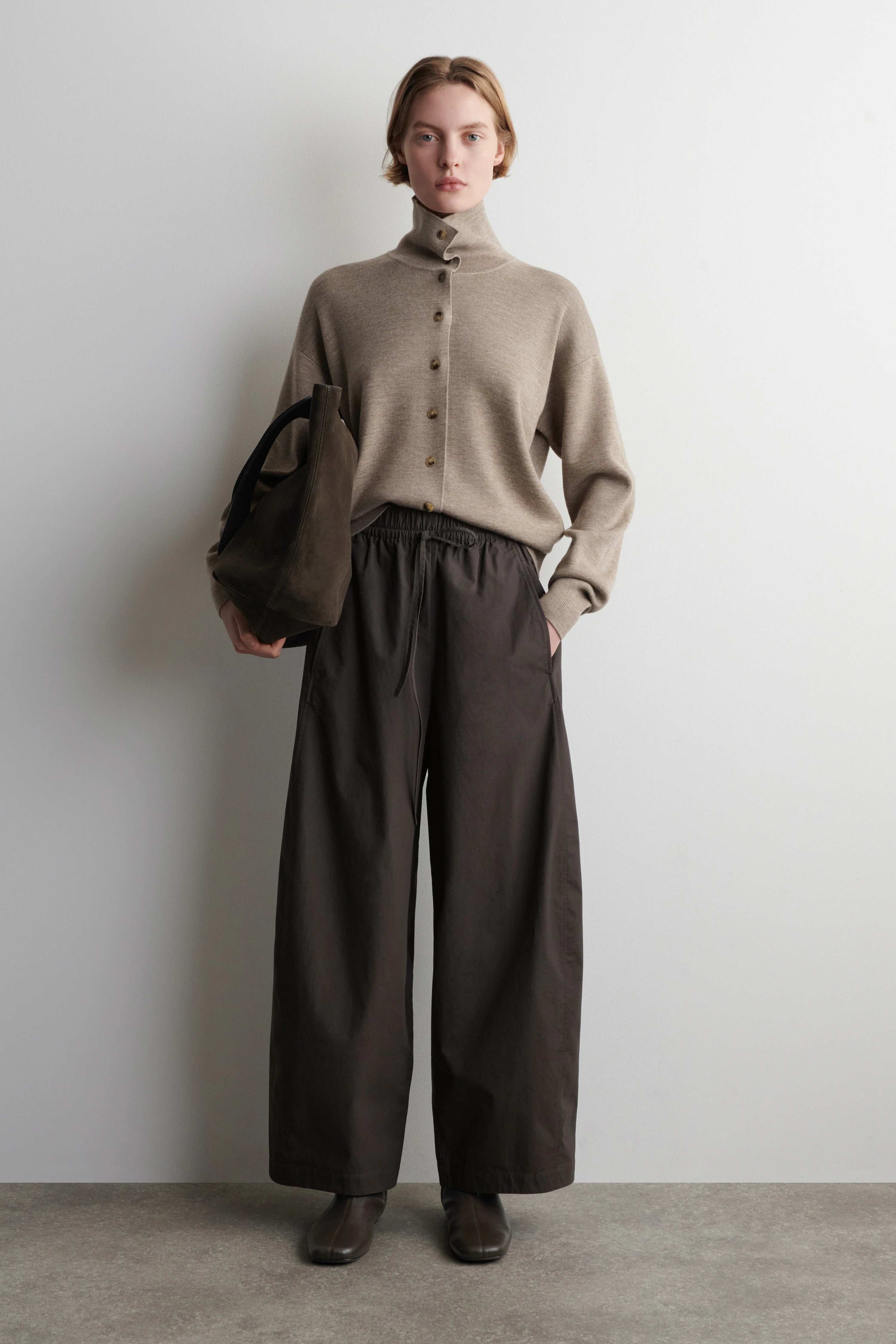 ELASTICATED BARREL-LEG TROUSERS - 1