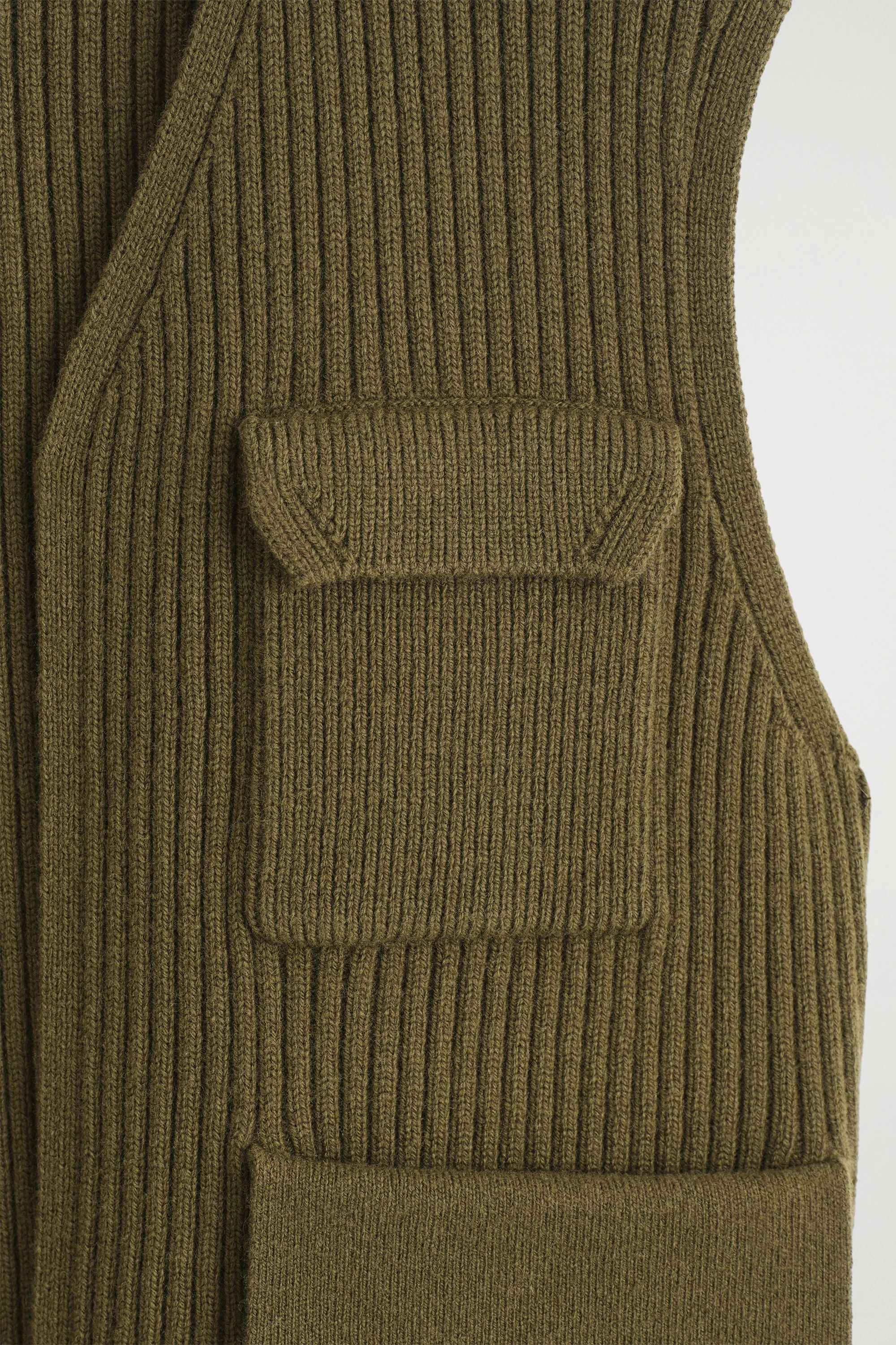 RIBBED MERINO WOOL UTILITY VEST - 2