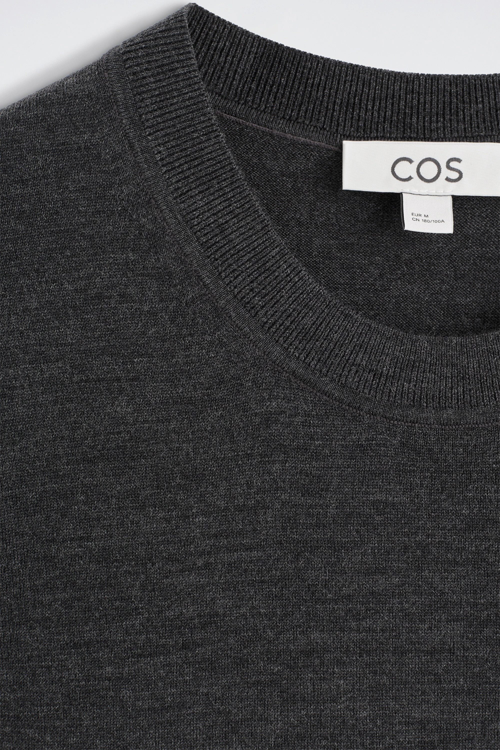 SLIM MERINO WOOL CREW-NECK JUMPER