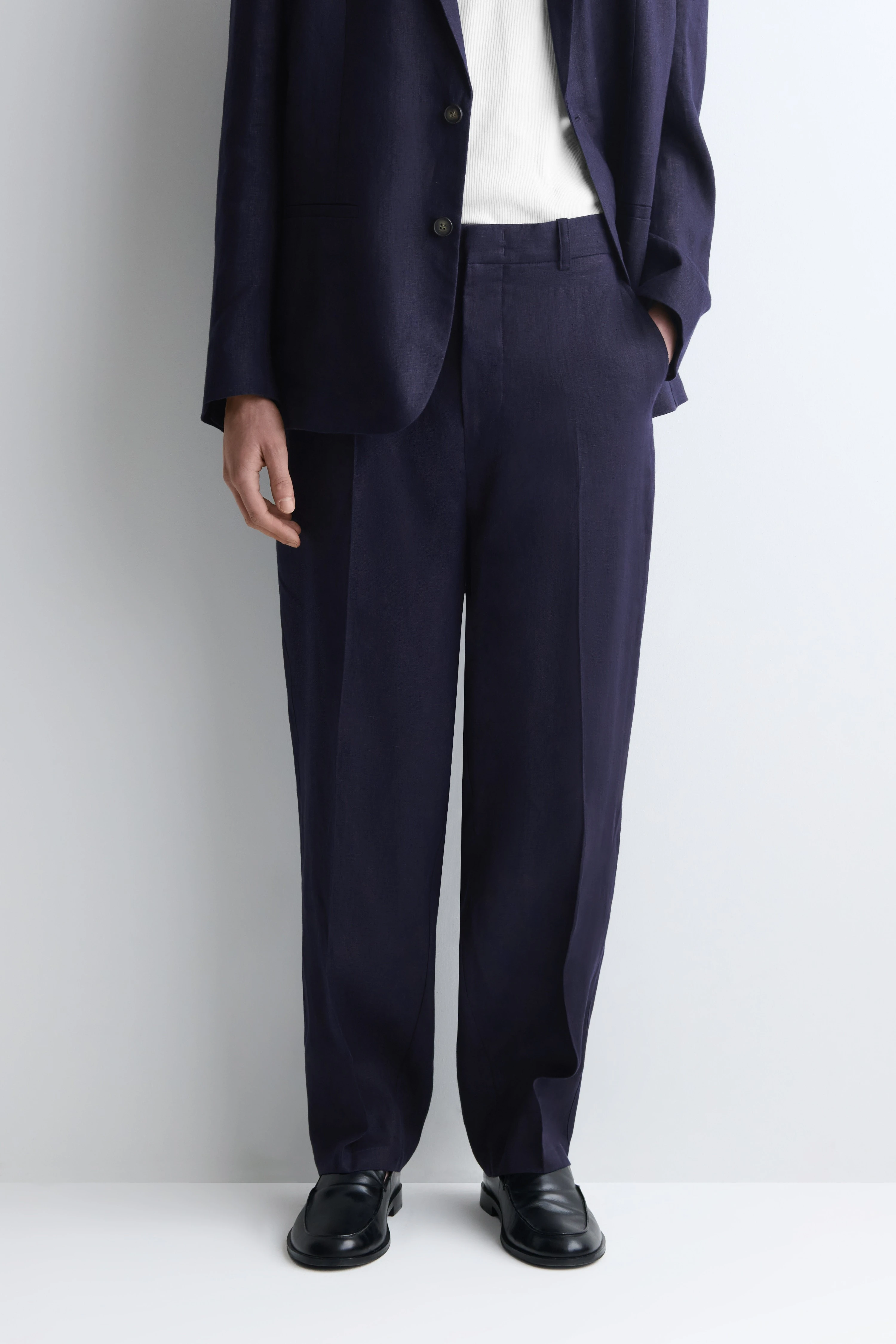 RELAXED LINEN TAPERED TROUSERS - 3